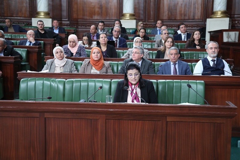 الشروع في التصويت على مشروع قانون المالية 2025..   وزيرة المالية: لا إصلاح للمؤسسات والمنشآت العمومية إلا بعد تطهير وضعياتها المالية